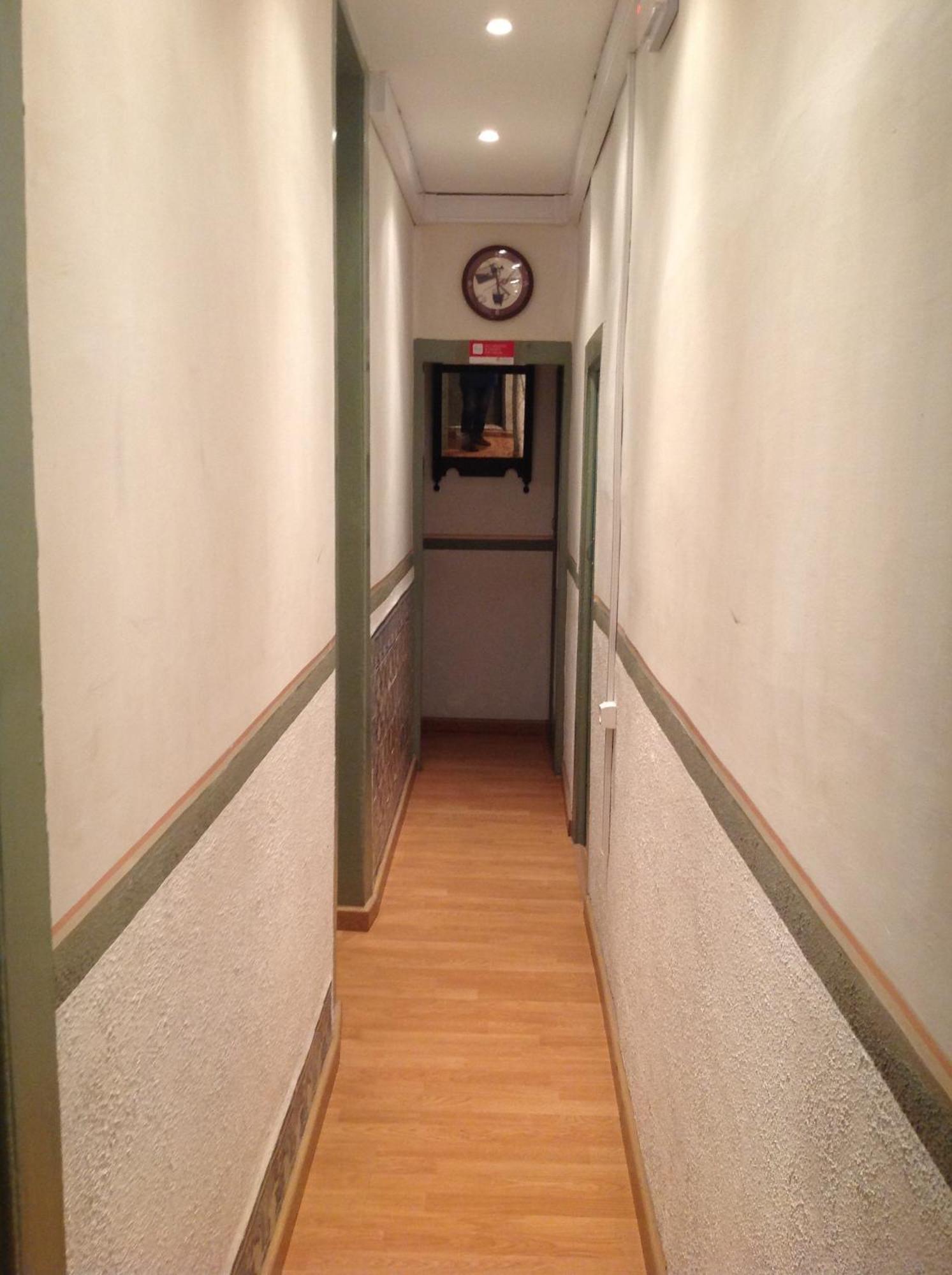New Aljubarrota Guest House Lisbon Bagian luar foto
