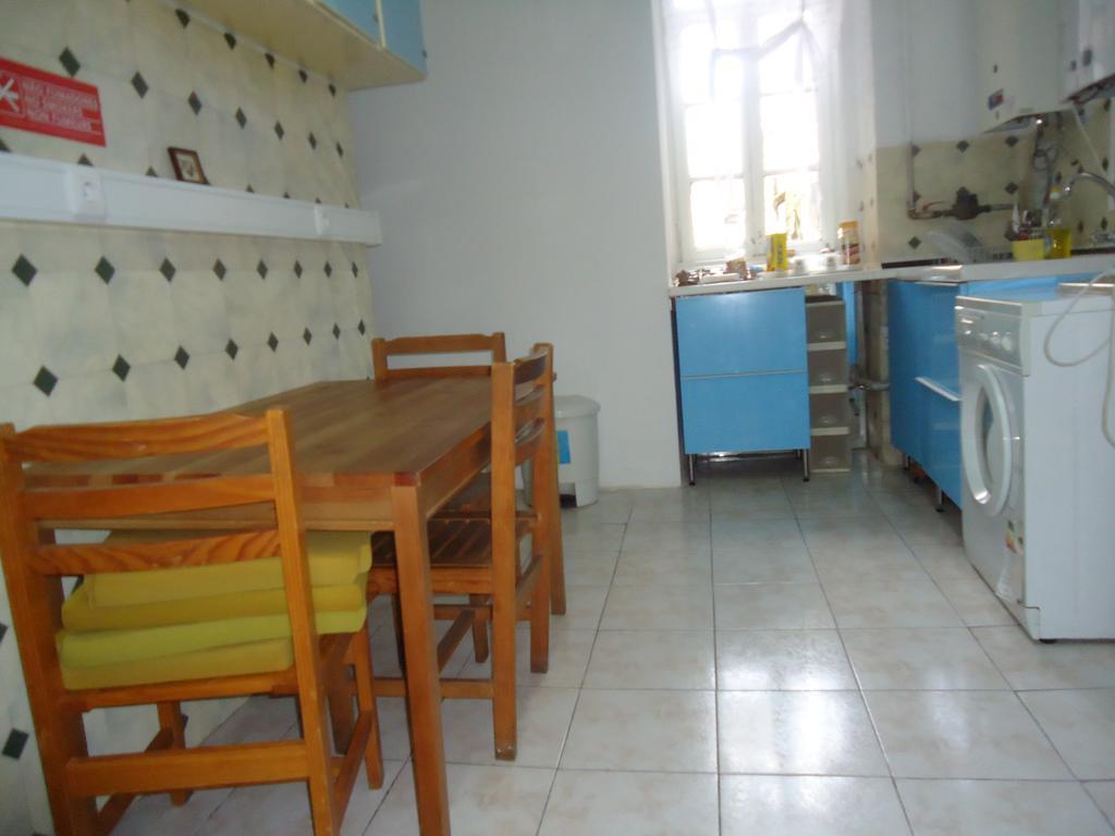 New Aljubarrota Guest House Lisbon Bagian luar foto