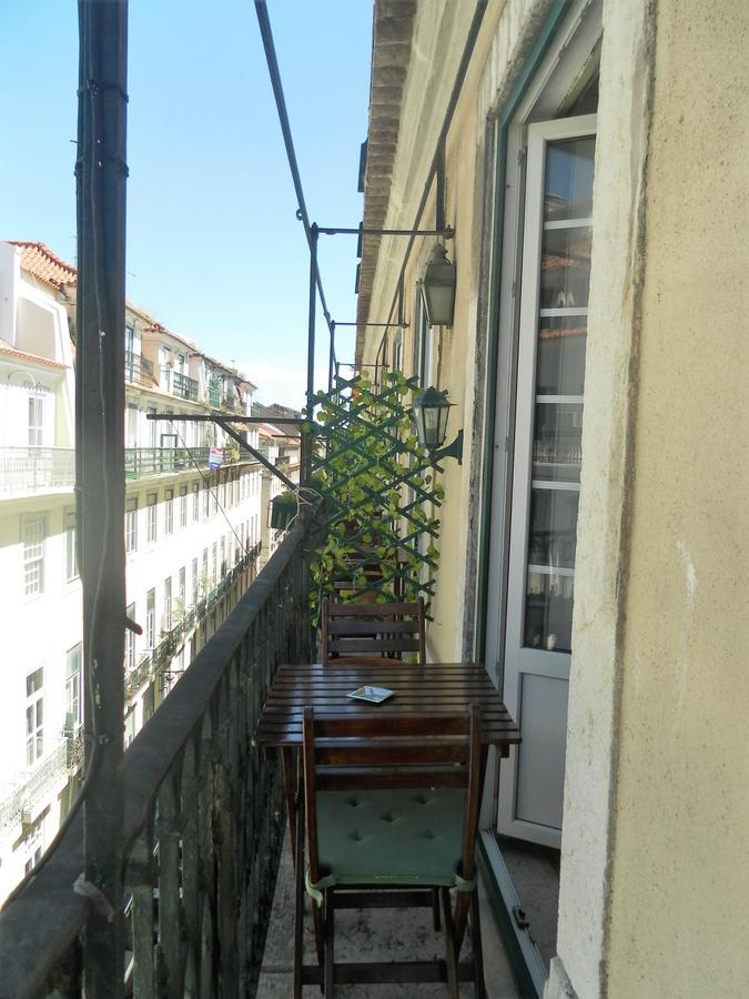 New Aljubarrota Guest House Lisbon Bagian luar foto