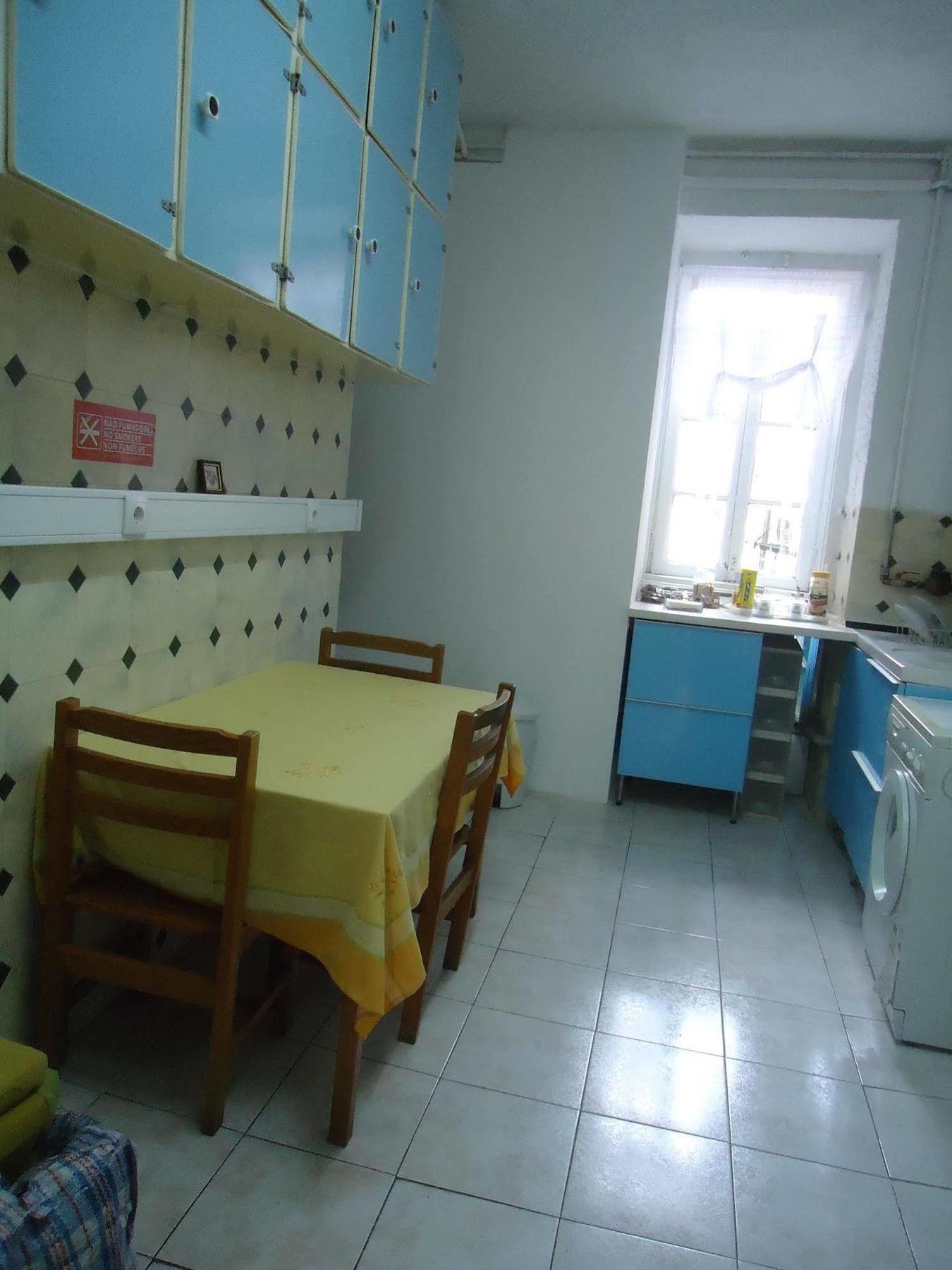 New Aljubarrota Guest House Lisbon Bagian luar foto