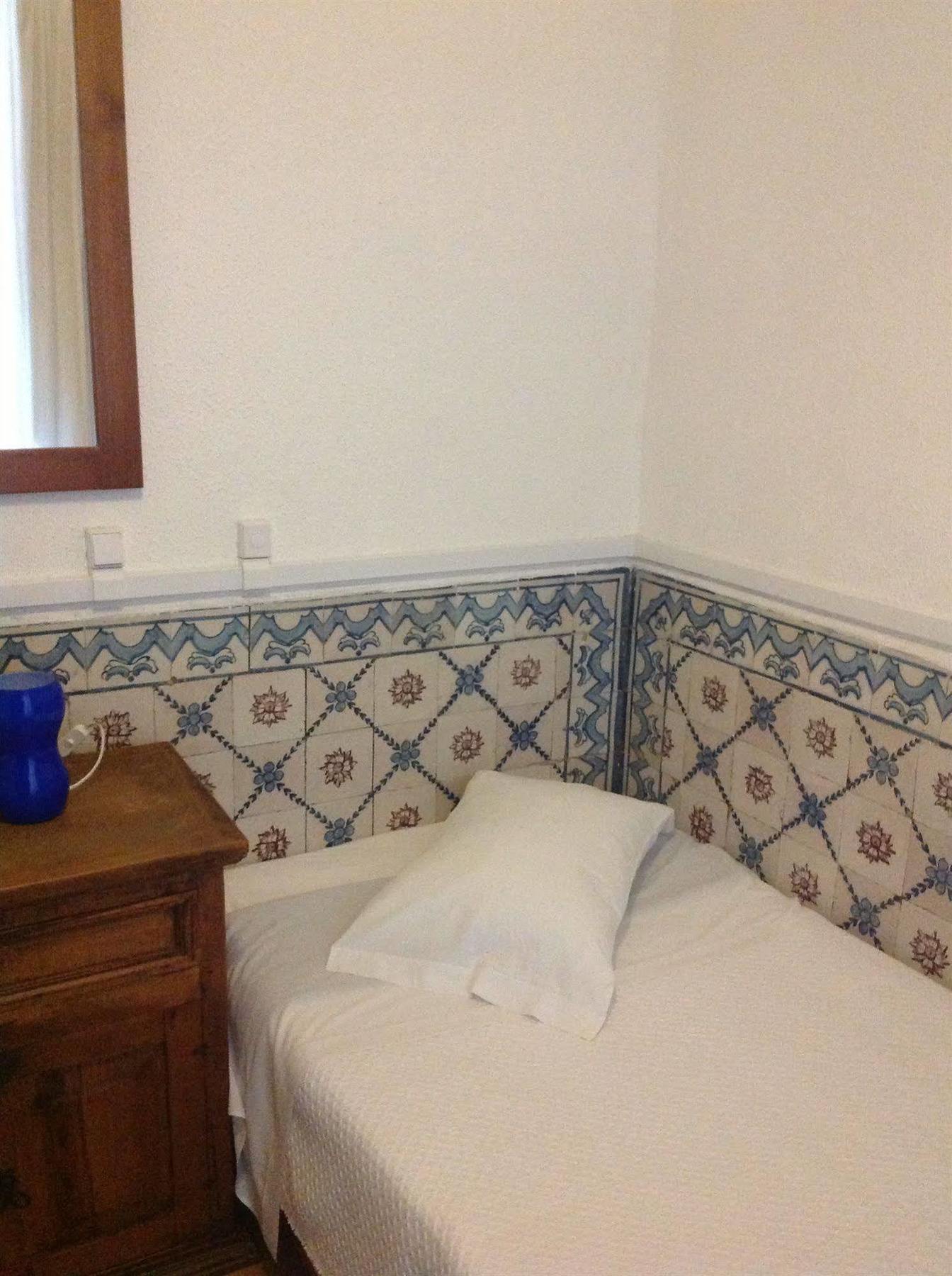 New Aljubarrota Guest House Lisbon Bagian luar foto