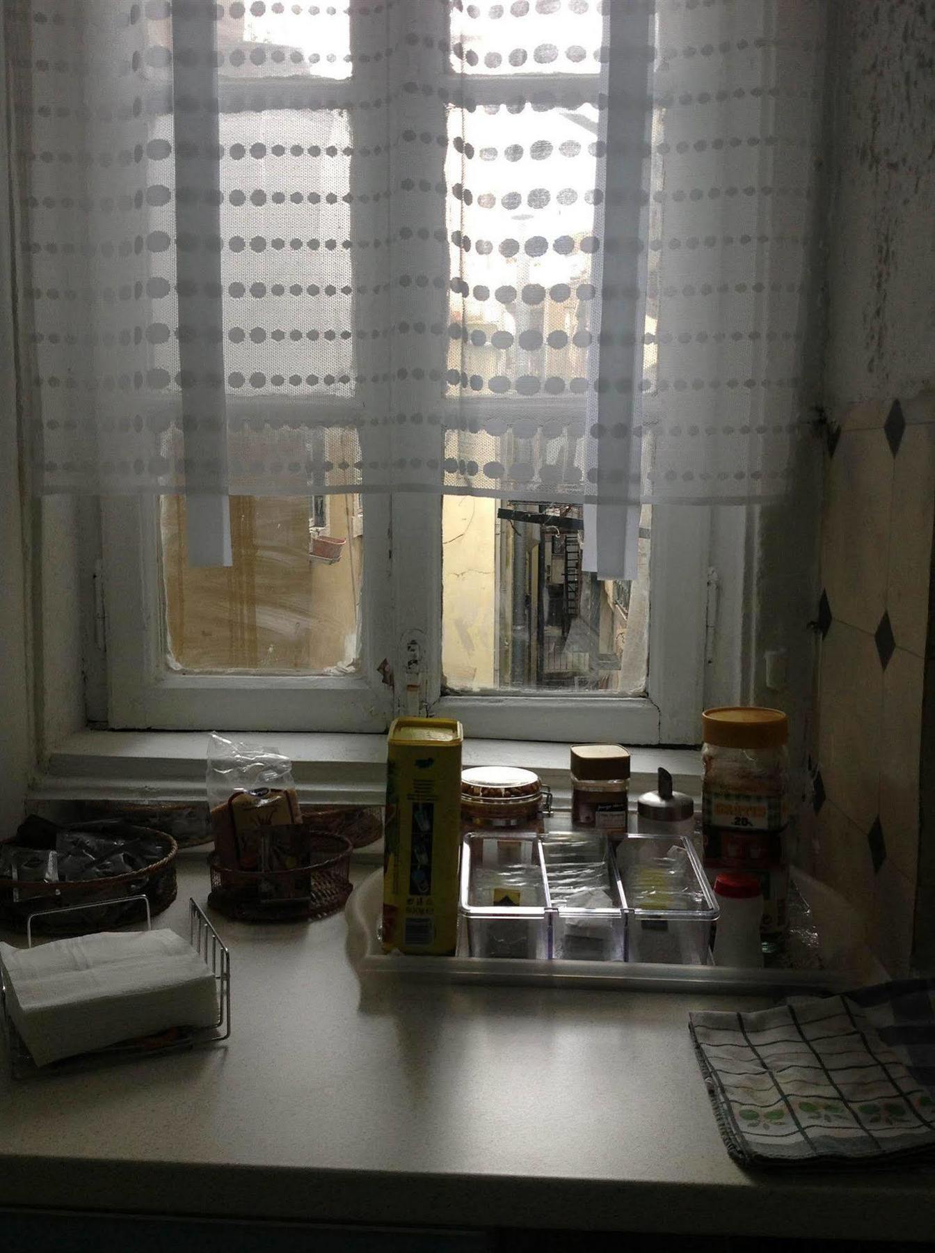 New Aljubarrota Guest House Lisbon Bagian luar foto